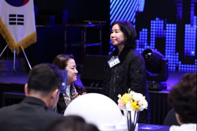 제2회 화성특례시 기업인의 날 기념식 C1KS3200_resize.JPG