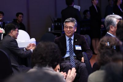 제2회 화성특례시 기업인의 날 기념식 C1KS3207_resize.JPG