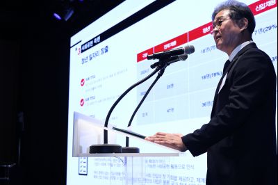 제2회 화성특례시 기업인의 날 기념식 C1KS4018_resize.JPG