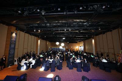 제2회 화성특례시 기업인의 날 기념식 C1KS4074_resize.JPG