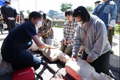 제54회 보건의 날 기념행사 C1KS4438_resize.JPG