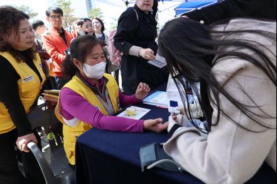 제54회 보건의 날 기념행사 C1KS4456_resize.JPG