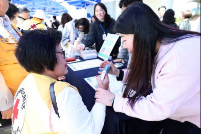 제54회 보건의 날 기념행사 C1KS4462_resize.JPG