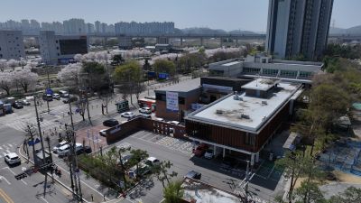 만세구 보건소 청사 항공사진 DJI_20260412192627_0032_D_resize.JPG