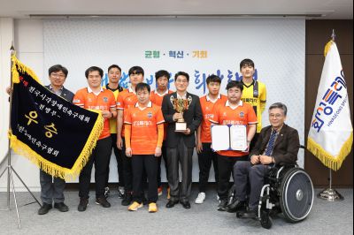 롯데 전국시각장애인축구대회(전맹부) 우승 봉납식 0D0A6395_resize.jpg