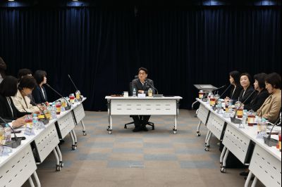 화성시 돌봄통합지원 실행 방안 연구 용역 중간보고회 C1KS6132_resize.JPG