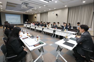 화성시 돌봄통합지원 실행 방안 연구 용역 중간보고회 C1KS6159_resize.JPG