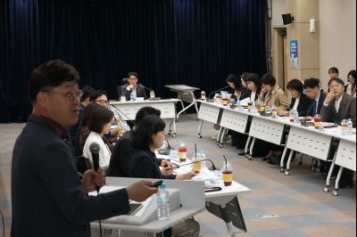 화성시 돌봄통합지원 실행 방안 연구 용역 중간보고회 C1KS6200_resize.JPG