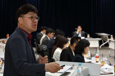 화성시 돌봄통합지원 실행 방안 연구 용역 중간보고회 C1KS6204_resize.JPG