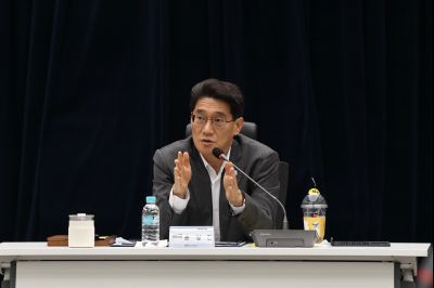 화성시 돌봄통합지원 실행 방안 연구 용역 중간보고회 C1KS6240_resize.JPG