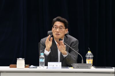 화성시 돌봄통합지원 실행 방안 연구 용역 중간보고회 C1KS6244_resize.JPG