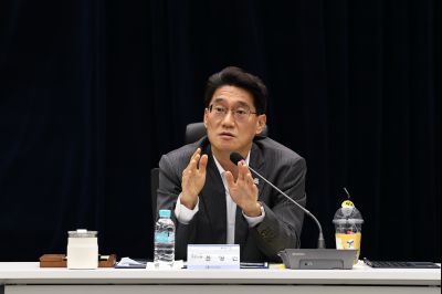 화성시 돌봄통합지원 실행 방안 연구 용역 중간보고회 C1KS6245_resize.JPG