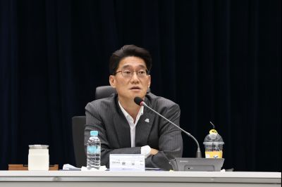 화성시 돌봄통합지원 실행 방안 연구 용역 중간보고회 C1KS6246_resize.JPG