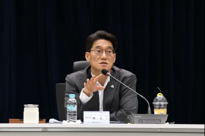 화성시 돌봄통합지원 실행 방안 연구 용역 중간보고회 C1KS6249_resize.JPG