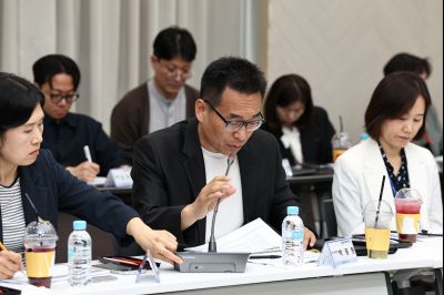 화성시 돌봄통합지원 실행 방안 연구 용역 중간보고회 C1KS6251_resize.JPG