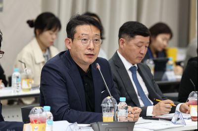 화성시 돌봄통합지원 실행 방안 연구 용역 중간보고회 C1KS6265_resize.JPG