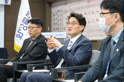 한국지역정보개발원 자료전환 감사패 수여식 0D0A3968_resize.jpg