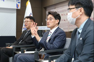 한국지역정보개발원 자료전환 감사패 수여식 0D0A4207_resize.jpg