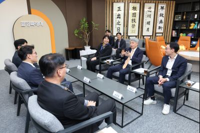 한국지역정보개발원 자료전환 감사패 수여식 0D0A4431_resize.jpg