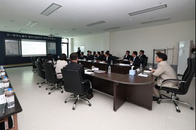 H테크노밸리 현장 브리핑 및 시찰 C1KS8293_resize.JPG