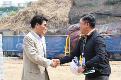 시립화성 실버드림센터 건립 공사현장 방문 C1KS8370_resize.JPG