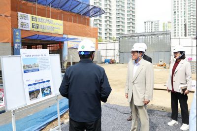 시립화성 실버드림센터 건립 공사현장 방문 C1KS8373_resize.JPG