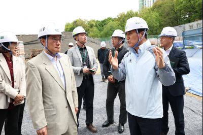 시립화성 실버드림센터 건립 공사현장 방문 C1KS8416_resize.JPG