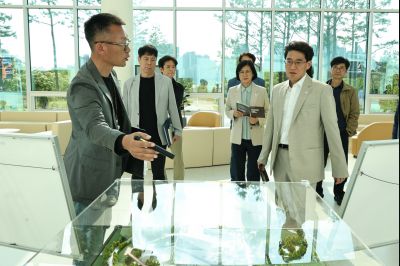 윤성진 제1부시장 화성문화관광재단 주요업무보고 및 동탄복합문화센터, 화성술의전당 현장방문 C1KS0020_resize.JPG
