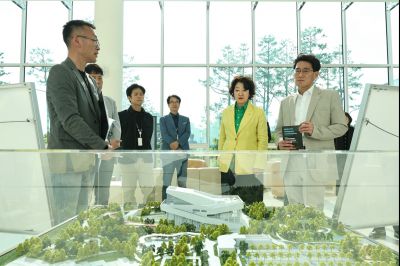 윤성진 제1부시장 화성문화관광재단 주요업무보고 및 동탄복합문화센터, 화성술의전당 현장방문 C1KS0032_resize.JPG