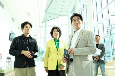 윤성진 제1부시장 화성문화관광재단 주요업무보고 및 동탄복합문화센터, 화성술의전당 현장방문 C1KS0056_resize.JPG