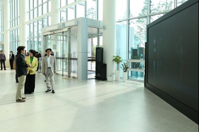 윤성진 제1부시장 화성문화관광재단 주요업무보고 및 동탄복합문화센터, 화성술의전당 현장방문 C1KS0072_resize.JPG