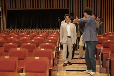 윤성진 제1부시장 화성문화관광재단 주요업무보고 및 동탄복합문화센터, 화성술의전당 현장방문 C1KS0075_resize.JPG