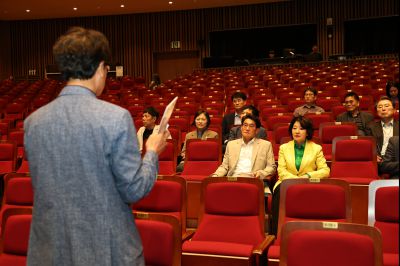 윤성진 제1부시장 화성문화관광재단 주요업무보고 및 동탄복합문화센터, 화성술의전당 현장방문 C1KS0089_resize.JPG