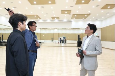 윤성진 제1부시장 화성문화관광재단 주요업무보고 및 동탄복합문화센터, 화성술의전당 현장방문 C1KS0193_resize.JPG