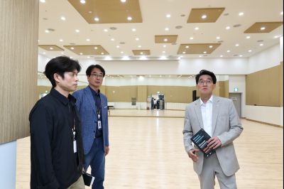 윤성진 제1부시장 화성문화관광재단 주요업무보고 및 동탄복합문화센터, 화성술의전당 현장방문 C1KS0198_resize.JPG