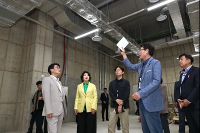 윤성진 제1부시장 화성문화관광재단 주요업무보고 및 동탄복합문화센터, 화성술의전당 현장방문 C1KS0224_resize.JPG