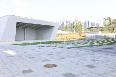 윤성진 제1부시장 화성문화관광재단 주요업무보고 및 동탄복합문화센터, 화성술의전당 현장방문 C1KS0234_resize.JPG