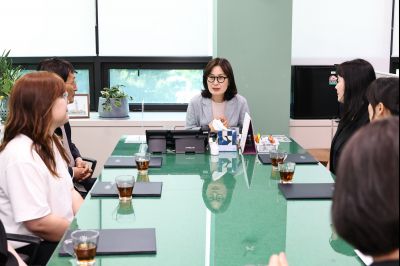 신규 임기제 공무원 임용장 교부 C1KS2474_resize.JPG