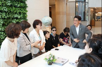 신규 임기제 공무원 임용장 교부 0D0A4185_resize.jpg