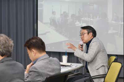우주항공산업 킥오프 회의 C1KS2616_resize.JPG