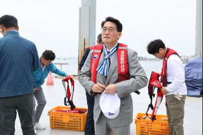 제16회 화성 뱃놀이 축제 2일차 개막식 - 조선통신사선 탑승 0D0A0488_resize.jpg