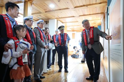 제16회 화성 뱃놀이 축제 2일차 개막식 - 조선통신사선 탑승 0D0A0632_resize.jpg