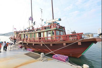 제16회 화성 뱃놀이 축제 1일차 조선통신사선 입항 환영식 0D0A7887_resize.jpg