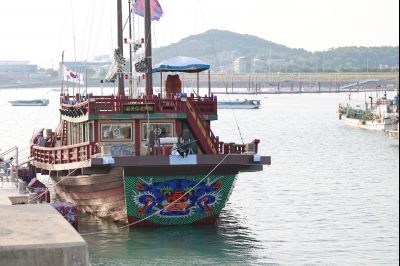 제16회 화성 뱃놀이 축제 1일차 조선통신사선 입항 환영식 0D0A7960_resize.jpg