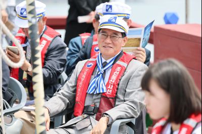 제16회 화성 뱃놀이 축제 2일차 개막식 - 조선통신사선 탑승 0D0A1604_resize.jpg