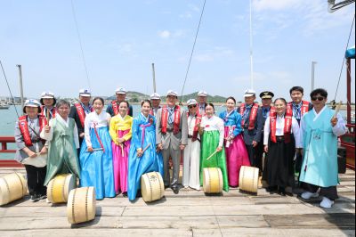 제16회 화성 뱃놀이 축제 2일차 개막식 - 조선통신사선 탑승 0D0A1863_resize.jpg