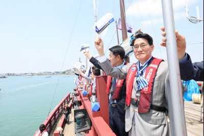 제16회 화성 뱃놀이 축제 2일차 개막식 - 조선통신사선 탑승 0D0A2054_resize.jpg