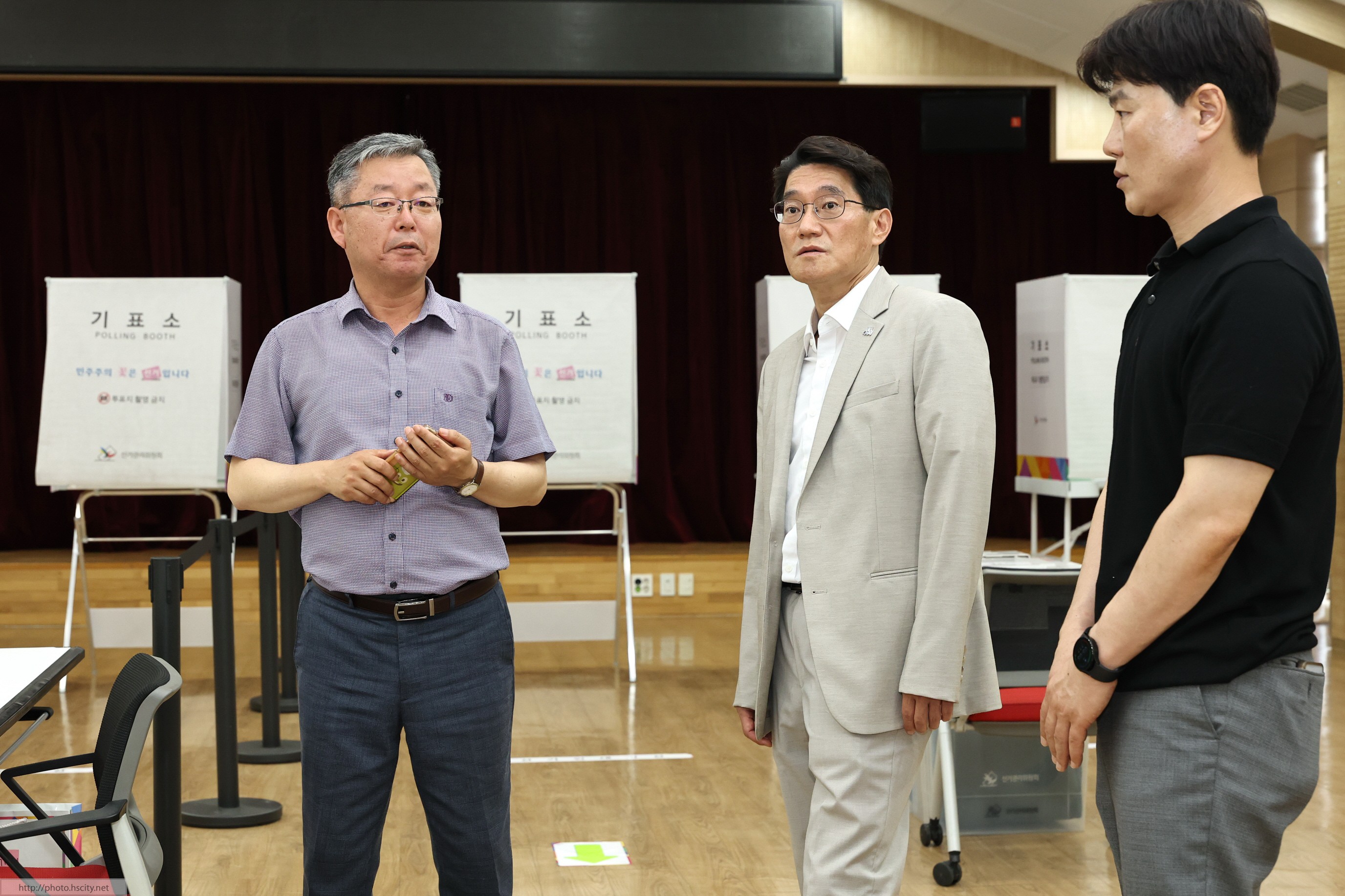 윤성진 제1부시장 양감면 사전투표소 현장점검 