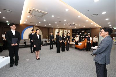 2026년6월1일자 신규공직자 임용장 교부 C1KS4826_resize.JPG
