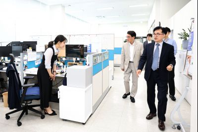 윤성진 제1부시장 화성산업진흥원 업무보고 C1KS3591_resize.JPG
